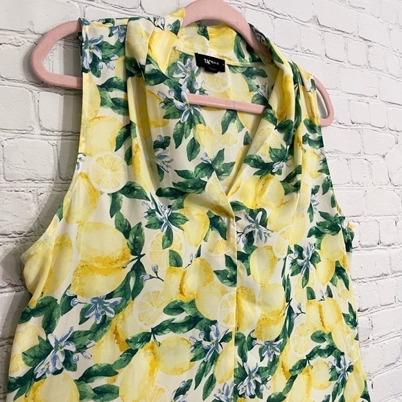 Summer Lemon Print Yellow Blue Green Sleeveless Light Top Blouse Size Large - Picture 4 of 8